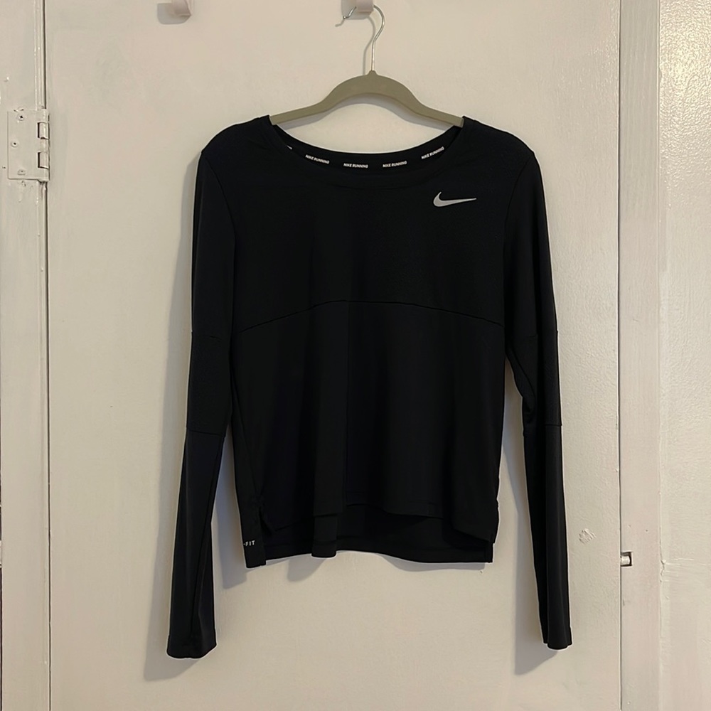 NIKE Dri-Fit long sleeve too